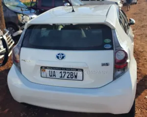 Toyota Aqua 2012 White