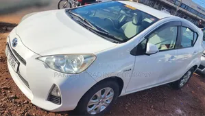 Toyota Aqua 2012 White