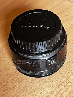 Canon 50mm 1.8 (Metal Casing)