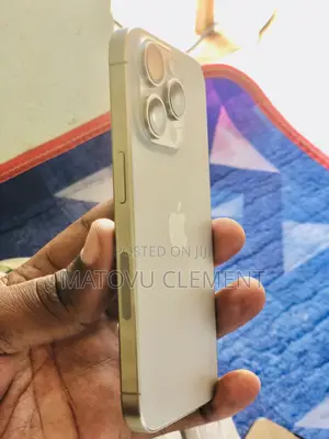 Apple iPhone 15 Pro 128 GB Silver