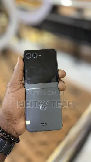 Motorola Razr 50 256 GB Black