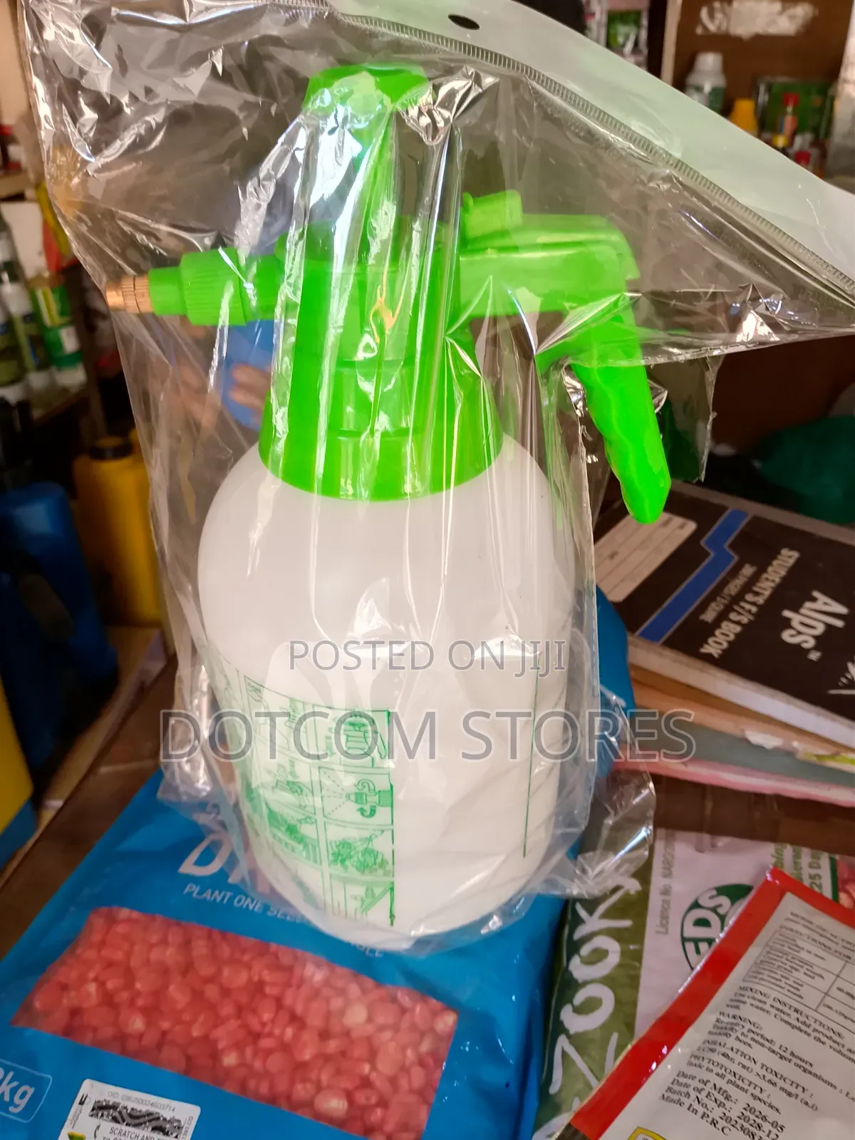 2L Pressure Pump Spray Bottle