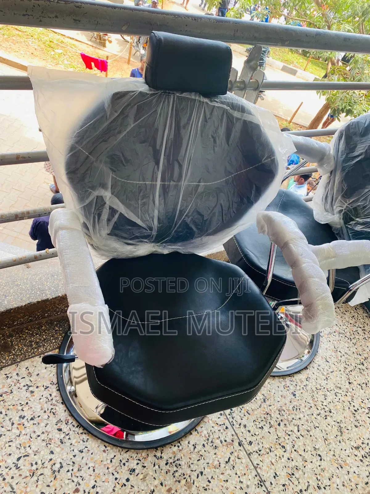 Salon Chair