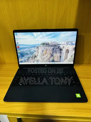 New Laptop HP 250 G8 8GB Intel Core i5 SSD 256GB