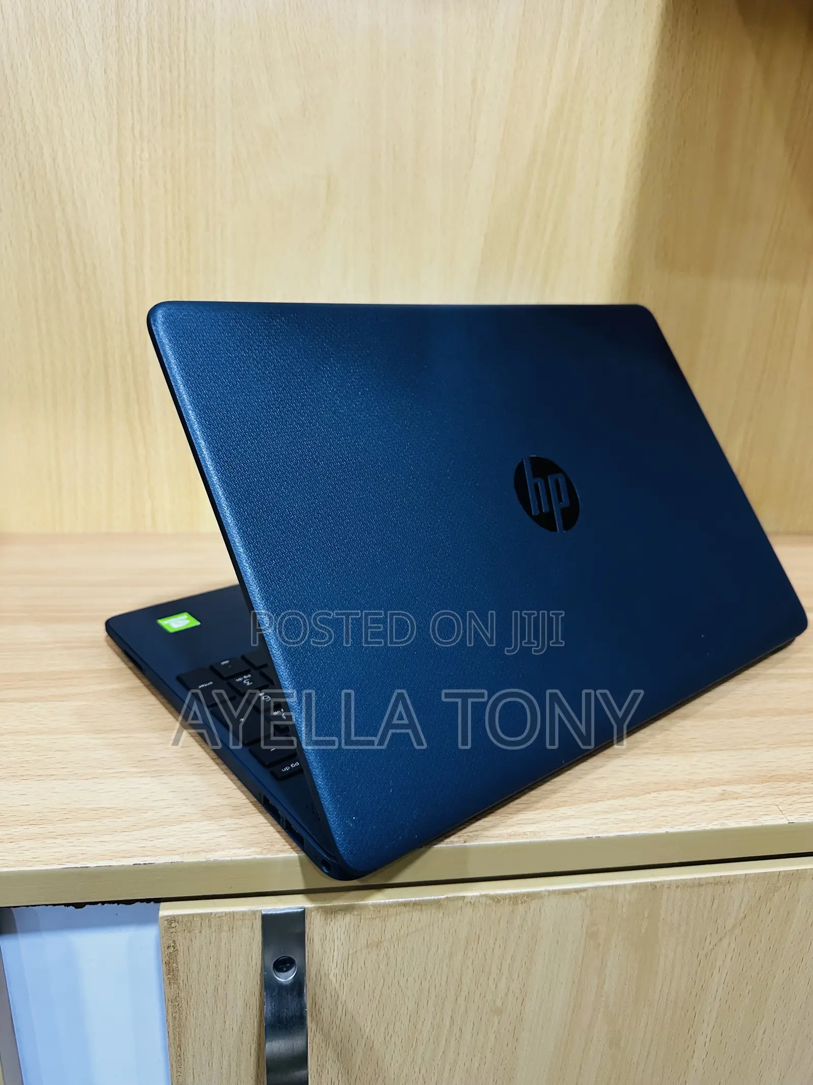 New Laptop HP 250 G8 8GB Intel Core i5 SSD 256GB
