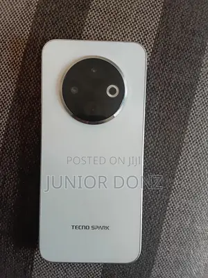 Tecno Spark 30C 128 GB White