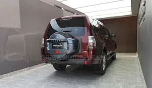 Mitsubishi Pajero 2011 Red