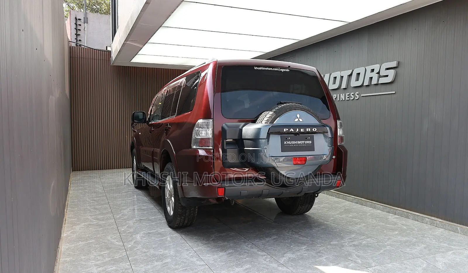 Mitsubishi Pajero 2011 Red