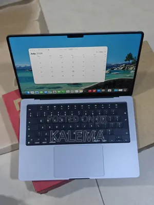 Laptop Apple MacBook Pro 2022 M2 32GB Apple M2 SSD 512GB