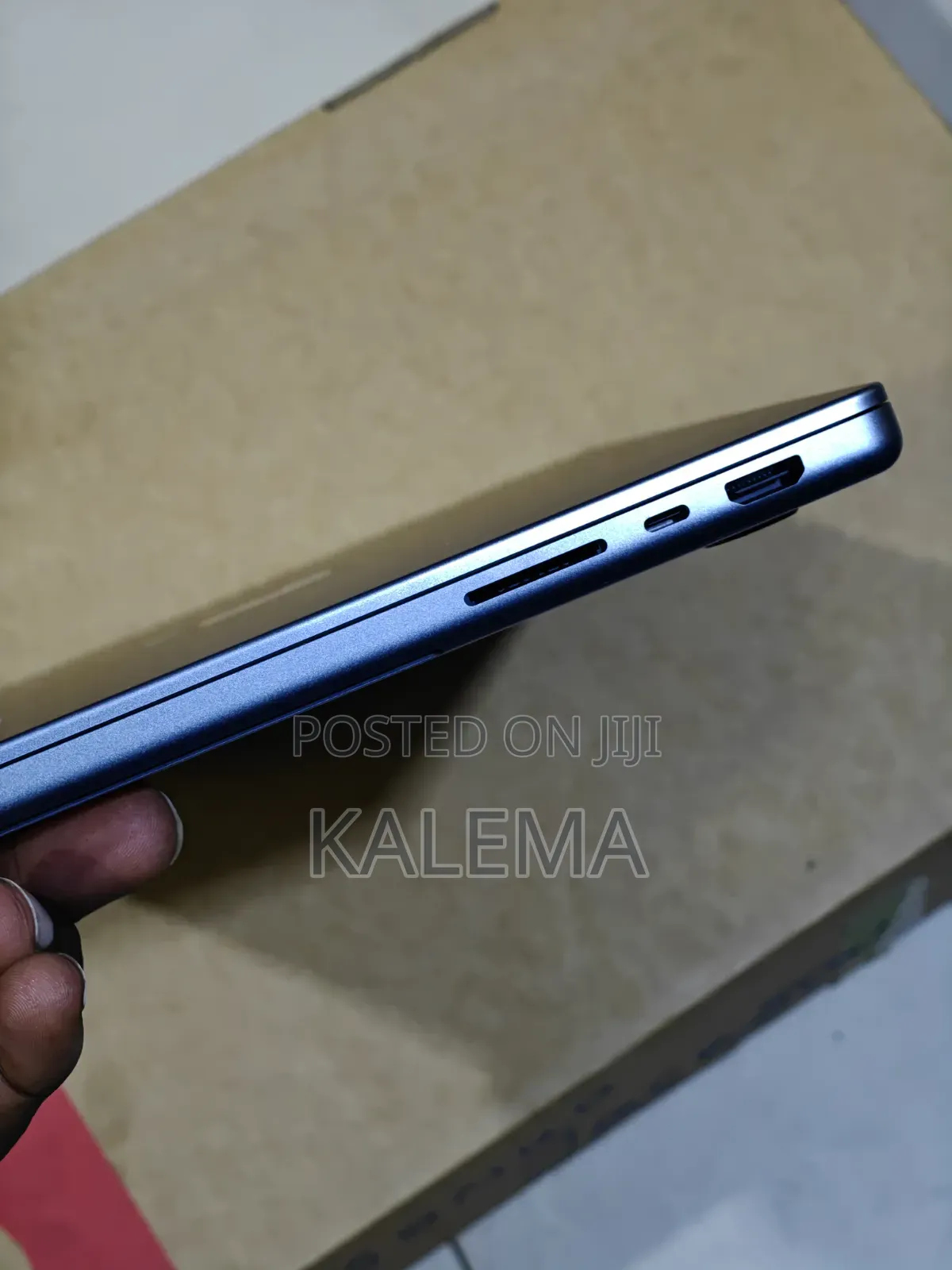 Laptop Apple MacBook Pro 2022 M2 32GB Apple M2 SSD 512GB