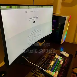 Brand New Samsung Curved Monitors Make Your Village People Confess