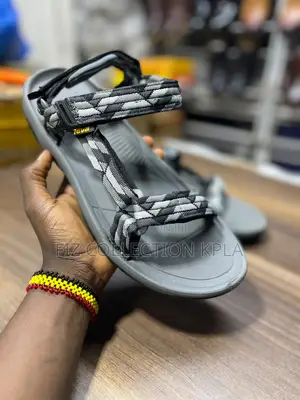 Teva Hurricane XLT2 Outdoor Hiking Sandals – Geometric Pattern