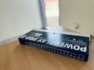 Behringer Power Play Headphone Amp