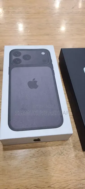 New Apple iPhone 17 Pro Max 256 GB Black