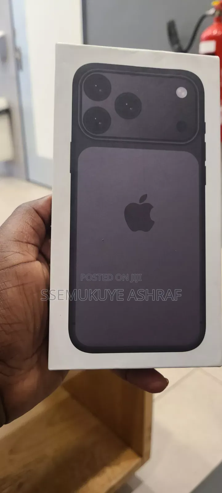 New Apple iPhone 17 Pro Max 256 GB Black