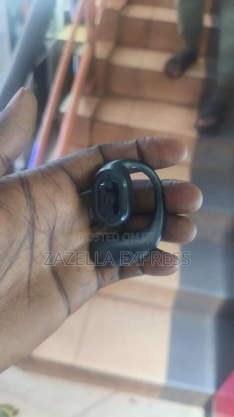 Wireless Earhook Headsets