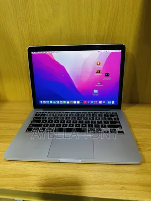 New Laptop Apple MacBook Pro 2015 16GB Intel Core i5 SSD 256GB