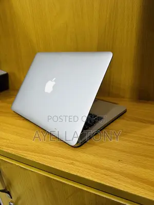 New Laptop Apple MacBook Pro 2015 16GB Intel Core i5 SSD 256GB