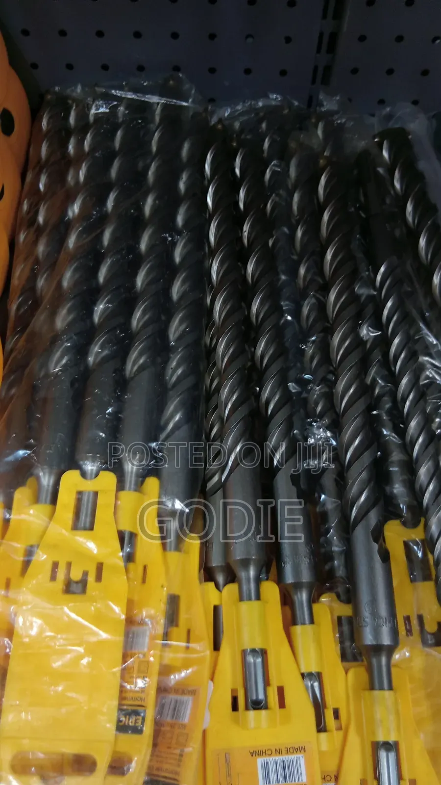 Epica Star Hammer Drill Bit With a 25mm Diameter and 350mm Length.