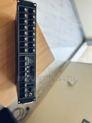 Behringer S16 Stage Box