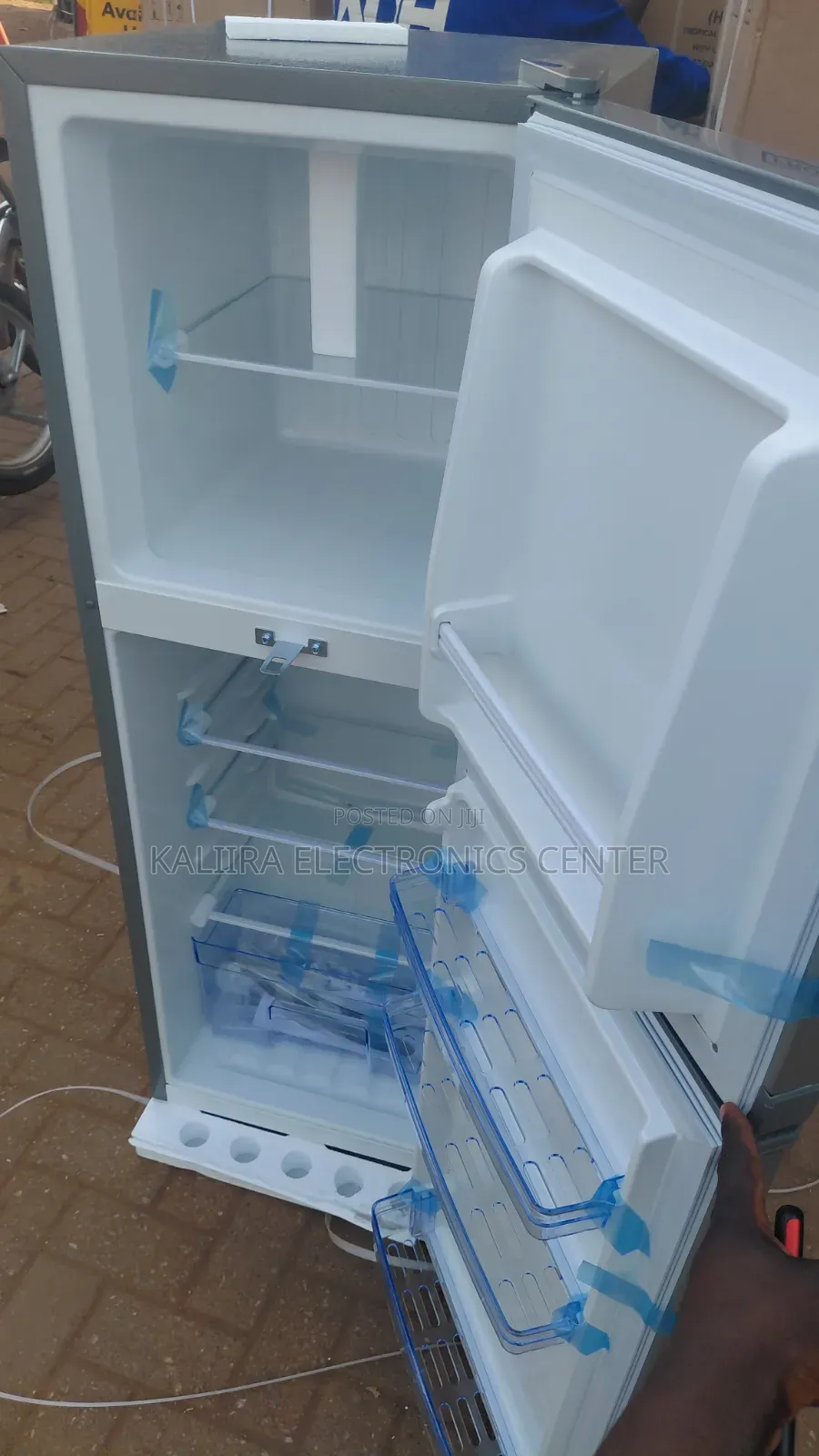 Adh Fridge 168l