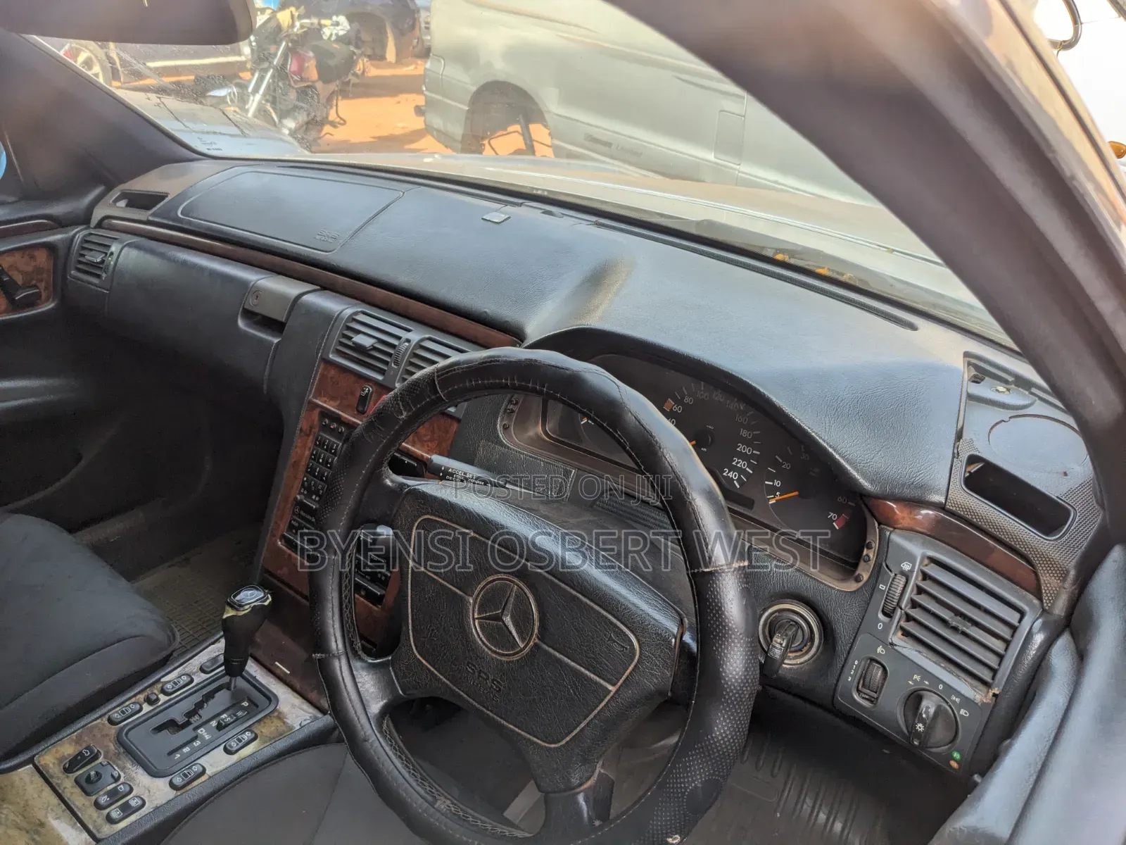 Mercedes-Benz E240 1998