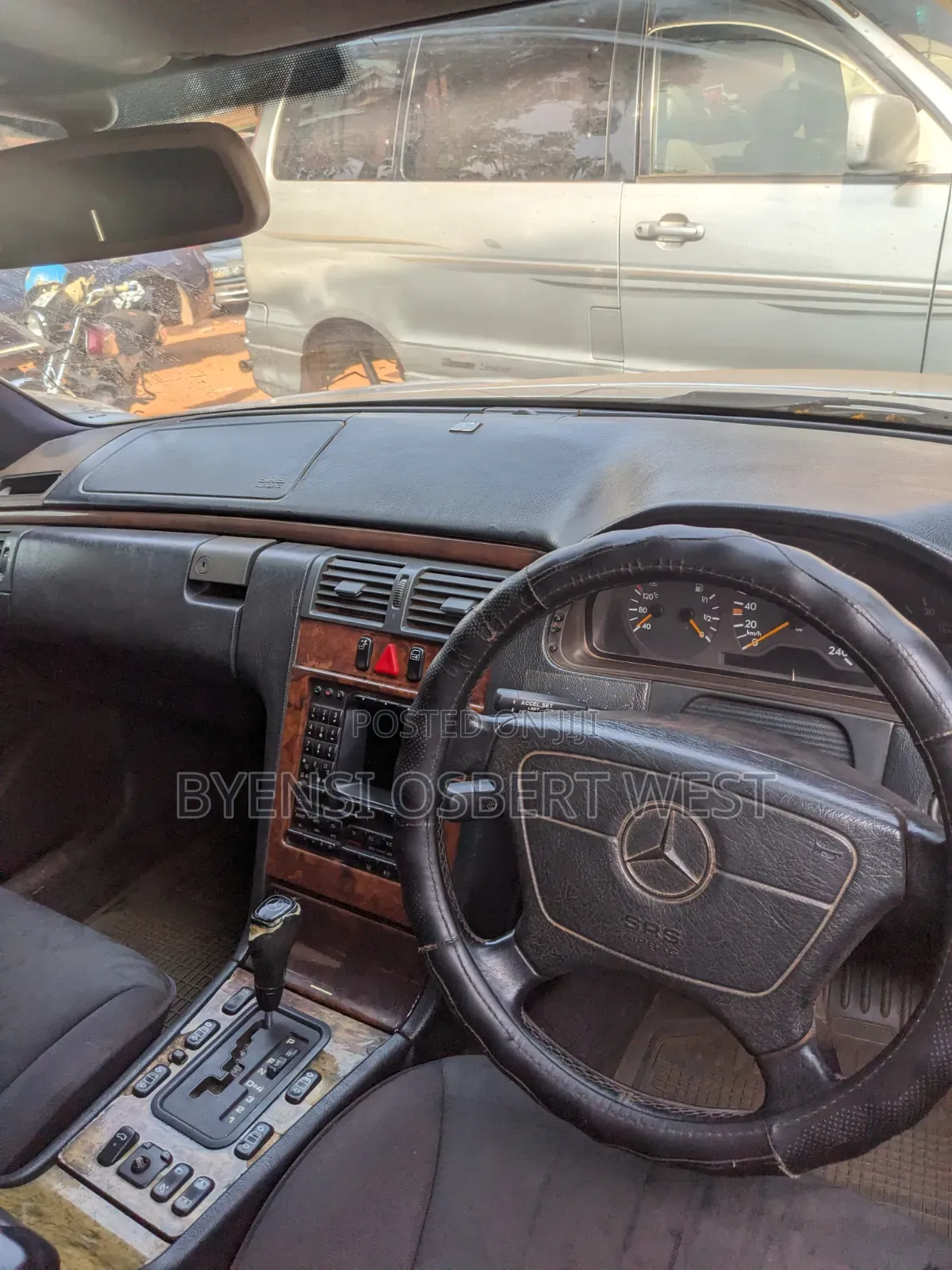 Mercedes-Benz E240 1998