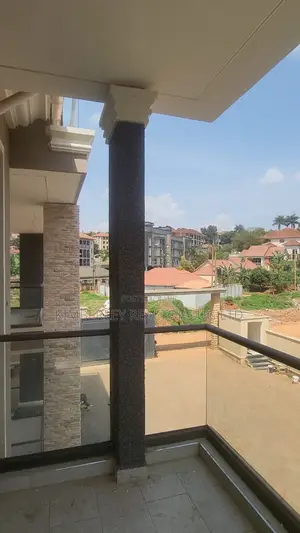 8bdrm Mansion in Central Division for sale