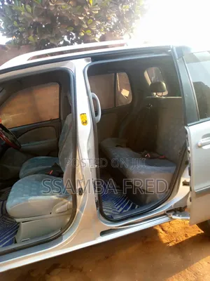 Toyota Raum 2009 Silver