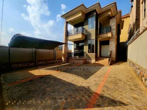 5bdrm House in Mamerito Road, Kira for sale