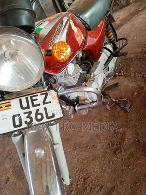 Bajaj Boxer 100 2019 Red