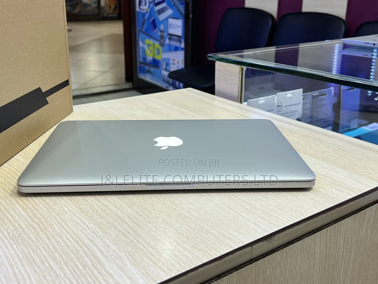 Laptop Apple MacBook Pro 2017 8GB Intel Core i5 SSD 256GB