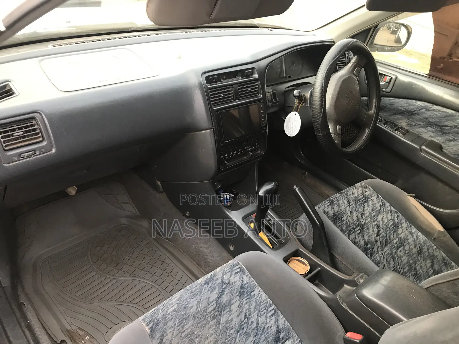 Toyota Carina 2000 White