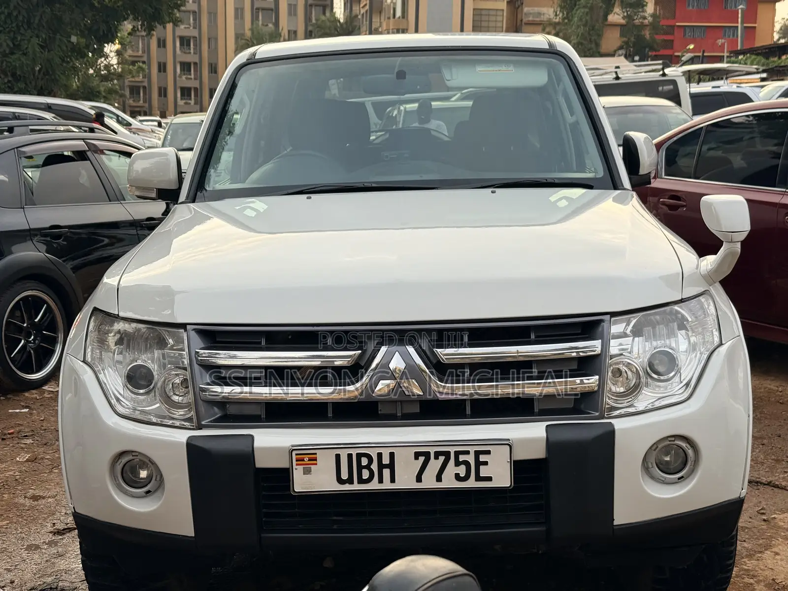 Mitsubishi Pajero 2010 White