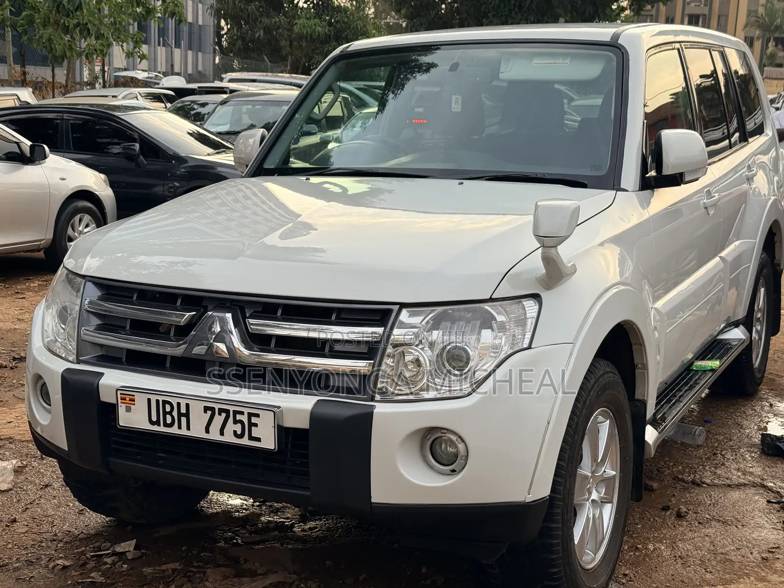 Mitsubishi Pajero 2010 White