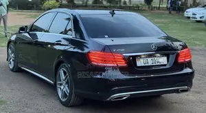 Mercedes-Benz E250 2016 Black