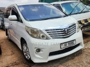 Toyota Alphard 2010