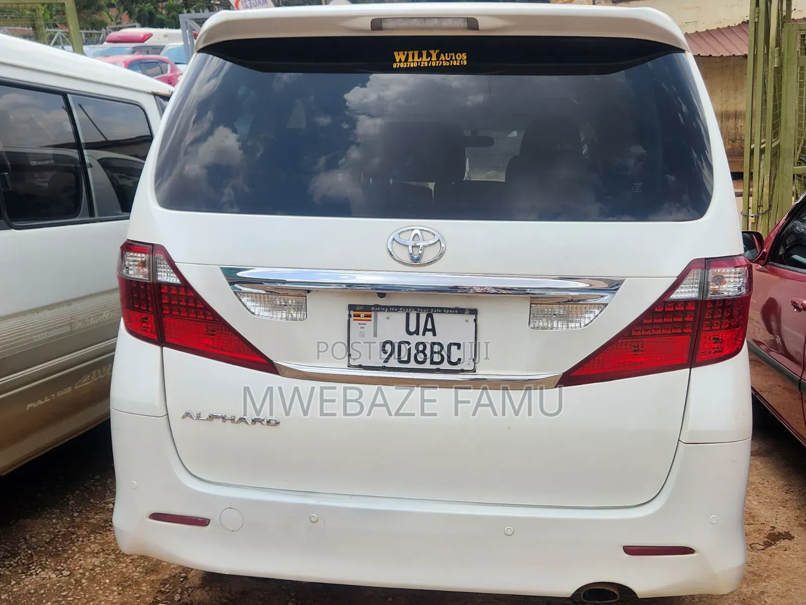 Toyota Alphard 2010