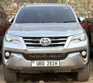 Toyota Fortuner 2.8 D AWD 2019 Silver