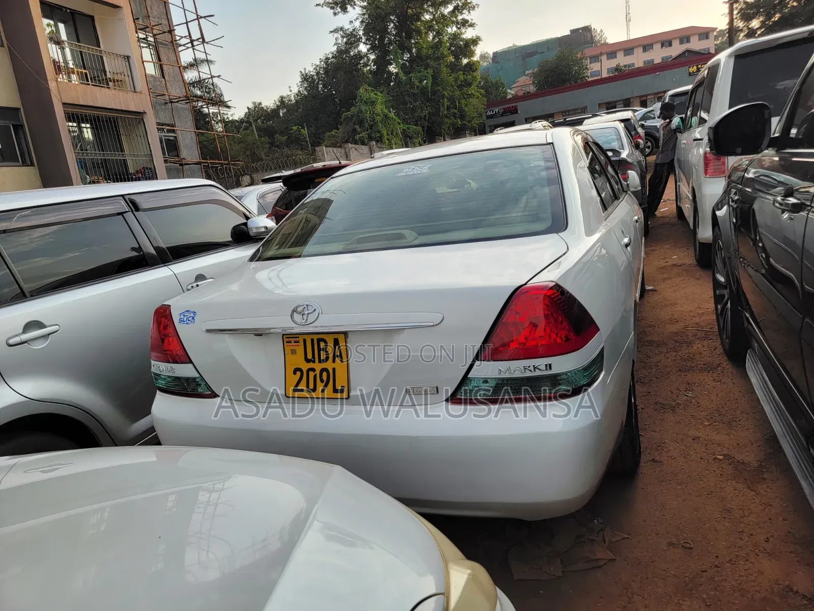 Toyota Mark II 2002 White