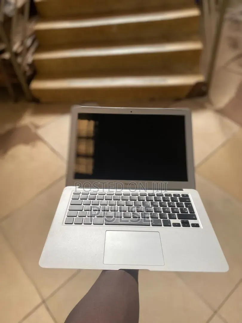 Laptop Apple MacBook Air 2015 8GB Intel Core i5 SSD 256GB