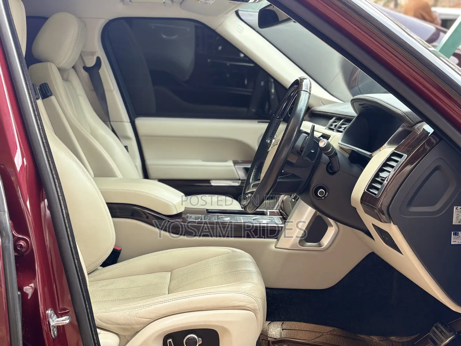 Land Rover Range Rover Vogue 2016 Red