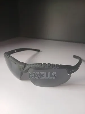 Sporty Men's Sunglasses