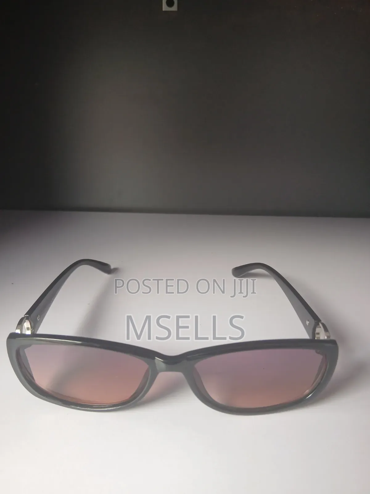 Thin Frame Rectangular Sunglasses
