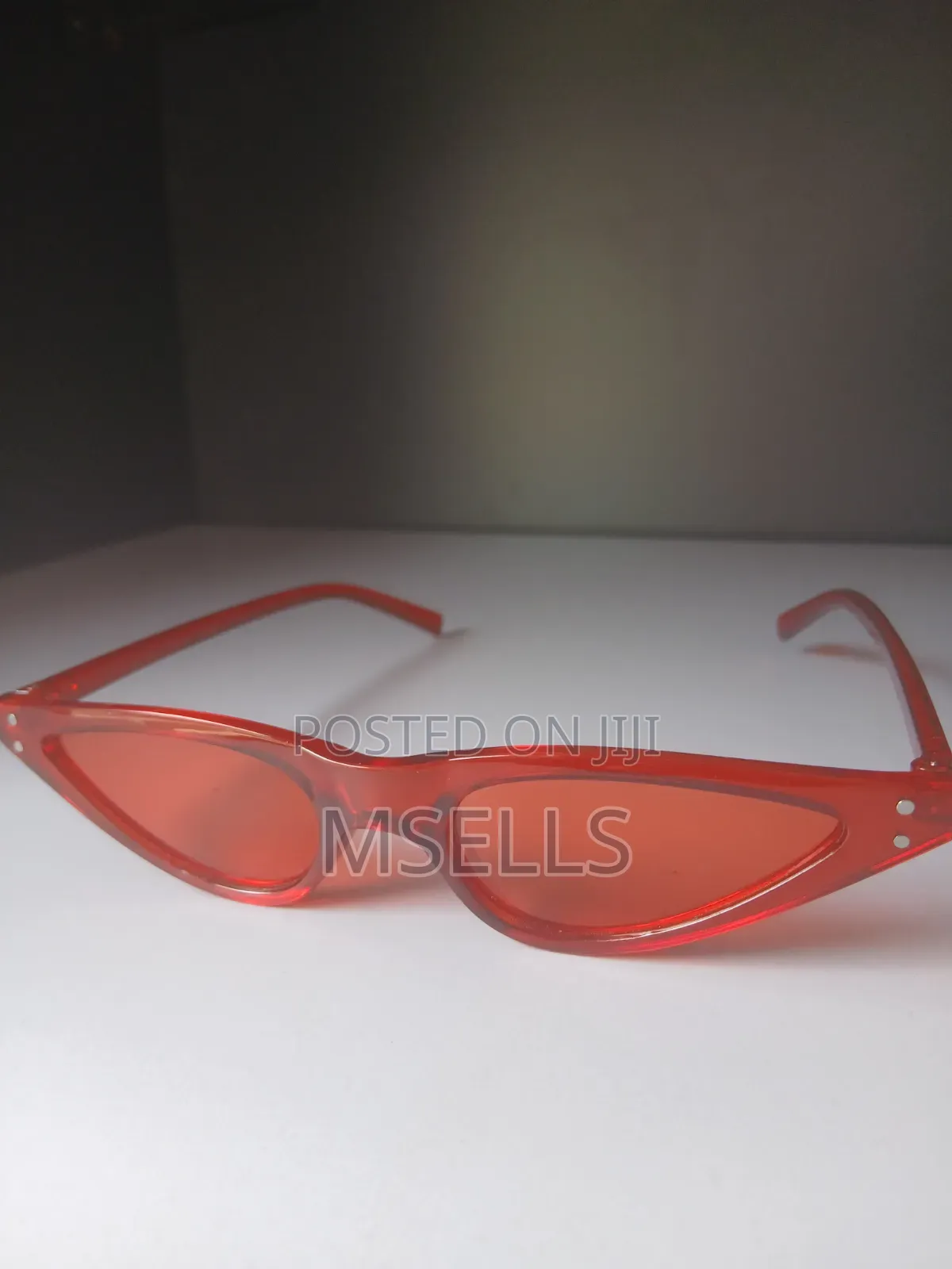 Jujuba Cat-Eye Sunglasses (Red)