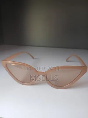 Thin Cat-Eye Sunglasses (Brown)