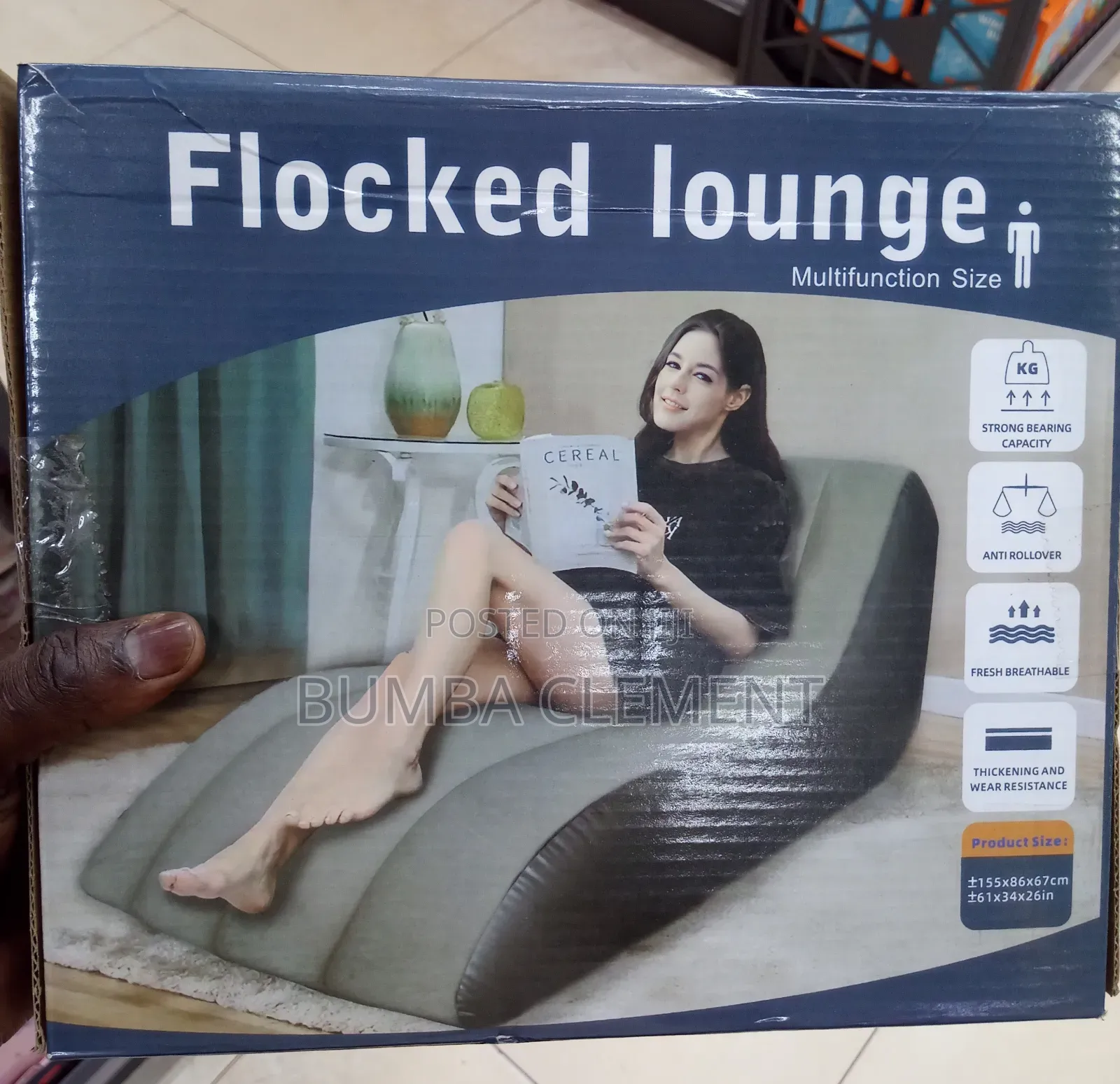 Flocked Lounge