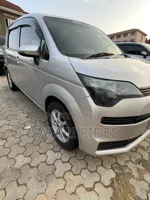Toyota Spade 2013 Silver