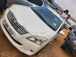 Toyota Premio 2011 White