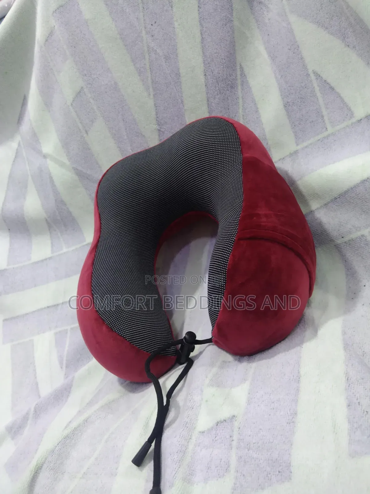 Travel Neck Pillow Maroon